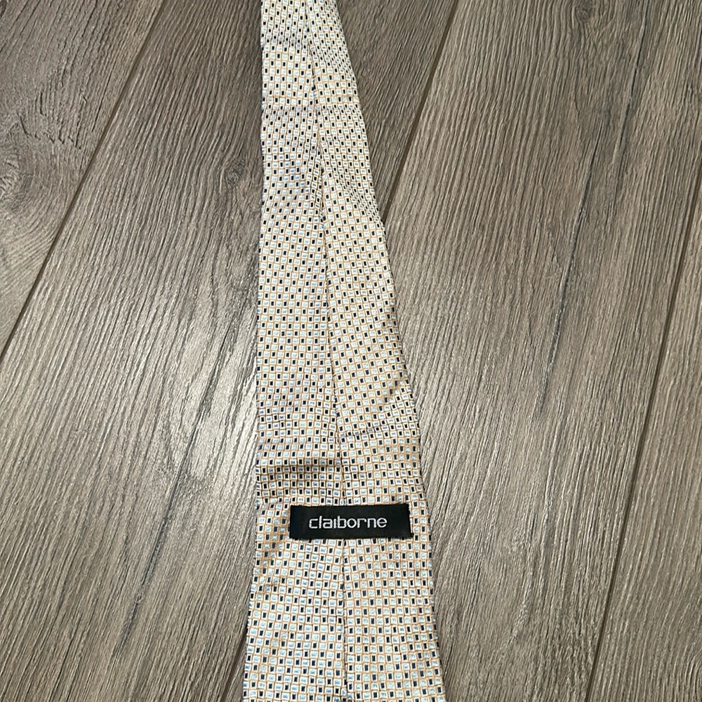 Claiborne tie with square print